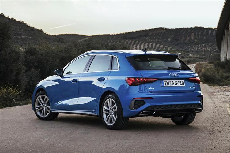 奥迪a3两厢车怎么挂档奥迪q3正确起步步骤