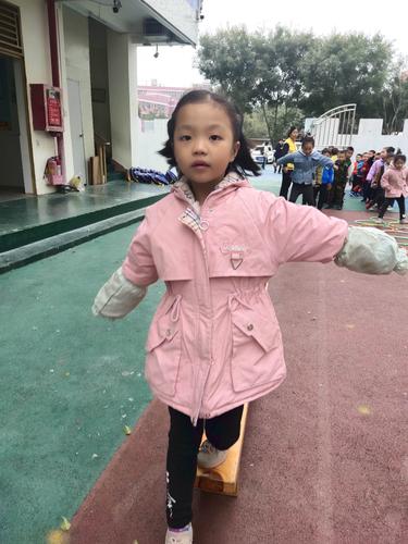 坪西学校幼儿园——蒋馨瑶小朋友个人美篇秀