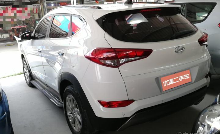 现代 途胜 2015款 1.6t 自动 智能型前驱