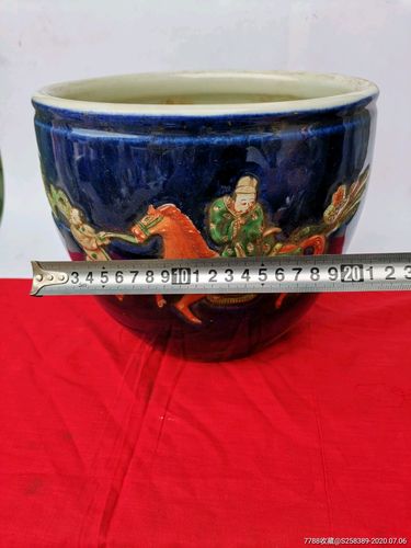 清祭蓝釉五彩卷缸