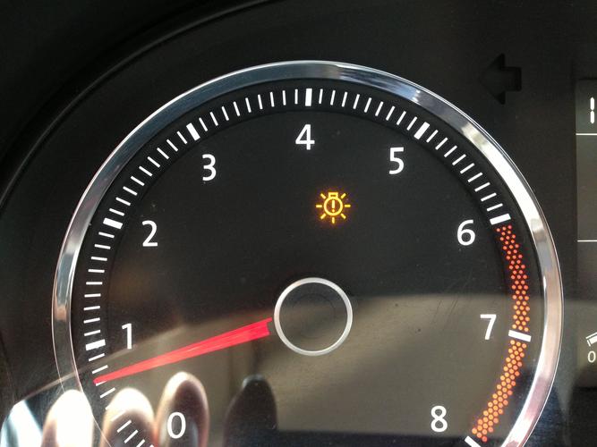 大众朗逸报警如图 请问怎么解决