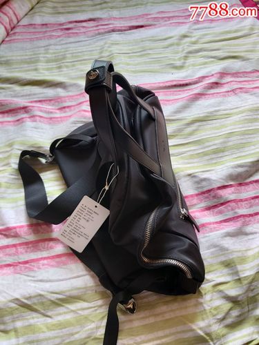 雅昵斯比女式双肩背包