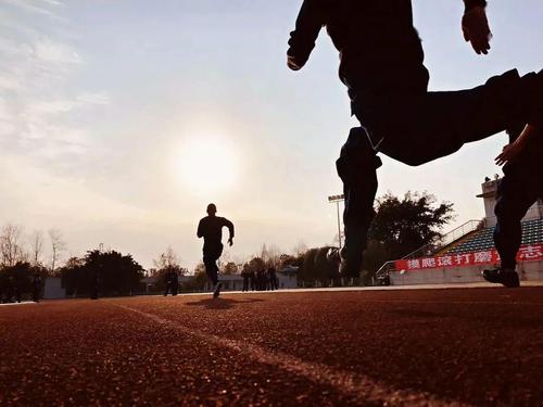 蓝梦少年 百日蜕变 | 在这个不一样的春天,播下最有希望的种子!