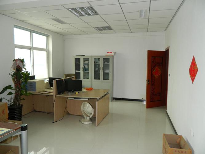办公室一角-保定瑞隆电力器材有限公司