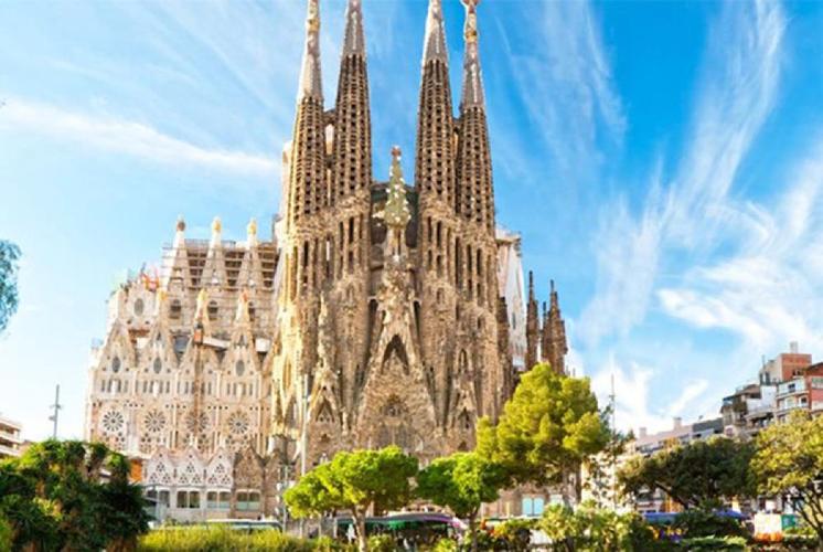 【巴塞罗那地标性建筑】西班牙 巴塞罗那 圣家堂含票【含登顶及地下