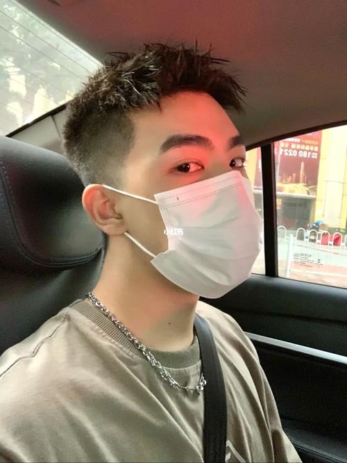 日常自拍|男生短发|男生发型教程_发型_自拍_短发_教程_江南西攻略