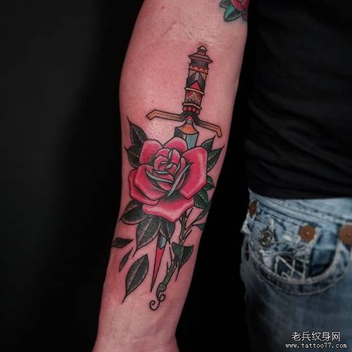 玫瑰花纹身图案