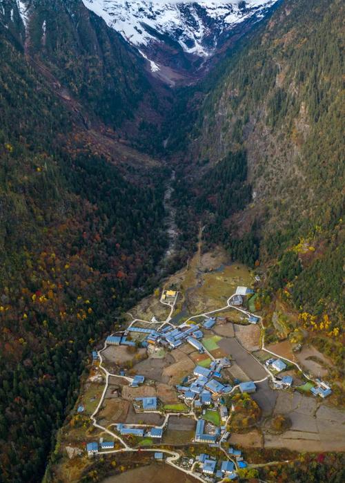 云游特色小镇德钦梅里雪山小镇没有人能够拒绝的桃源秘境