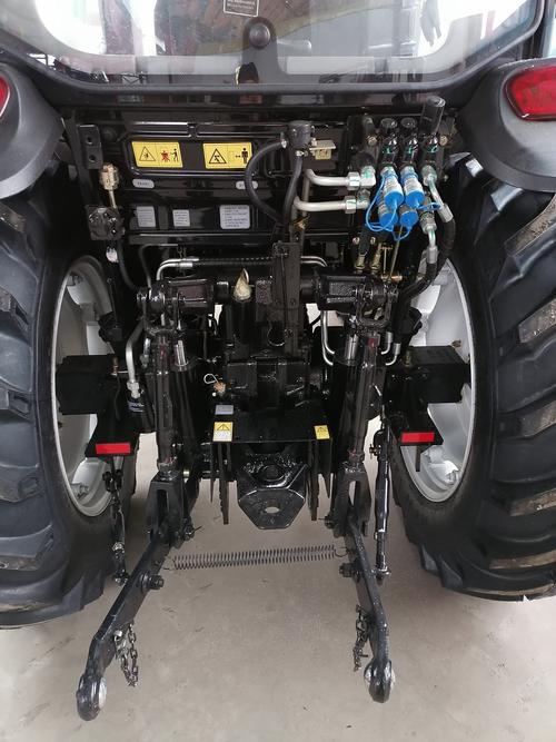 雷沃欧豹m704一b轮式拖拉机产品介绍