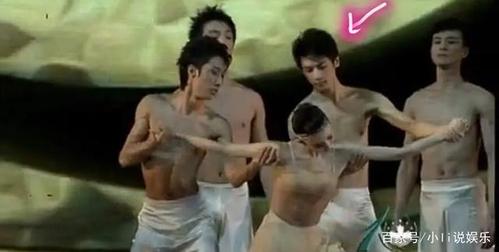 男星们的"畸形瘦"太辣眼了_罗云熙