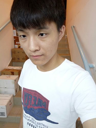 感觉这个十八岁男生怎么样呢?