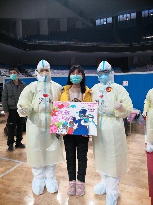 暖心!11岁小患者用画作感谢医护人员