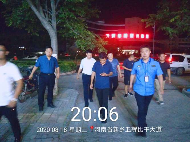 卫辉市政府副市长孔祥海带队夜查餐饮油烟净化装置运行情况