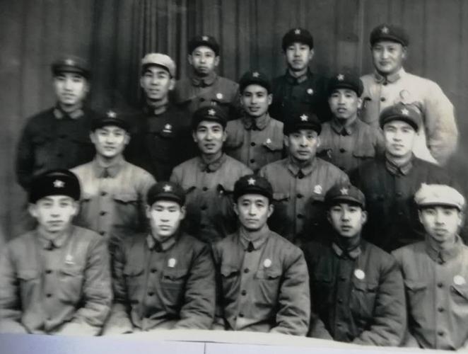 张家口军分区老战友相聚微信平台