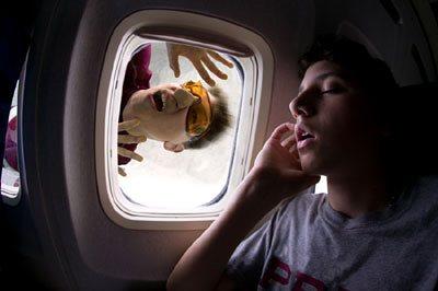 fly the red-eye from vegas ( 红眼航班)