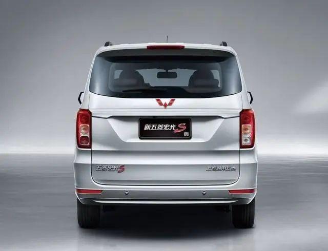 神车五菱宏光换代,比730漂亮,3种座椅布局,不足6万!