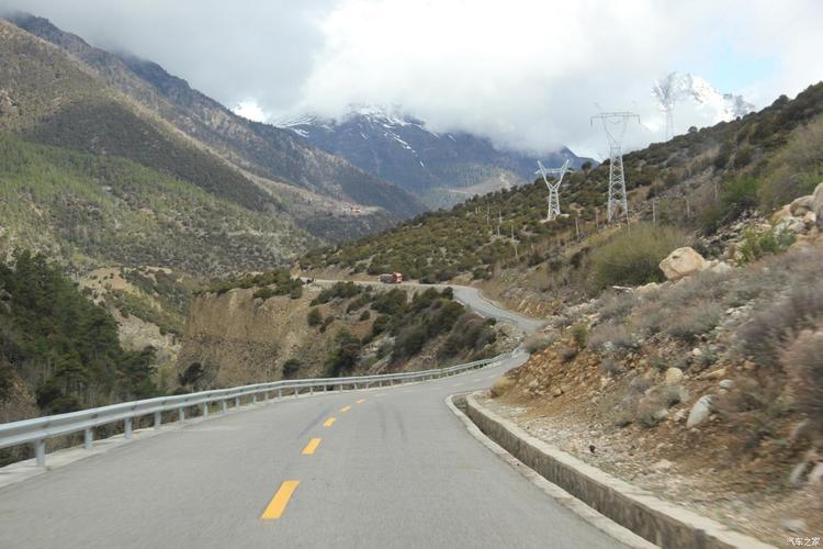 察隅到然乌湖的路记得是县道,但是实际牌子写的559国道.