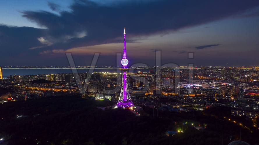 青岛电视塔夜景航拍延时_3840x2160_高清视频素材下载