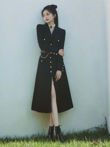 明星白鹿抖音同款黑色风衣外套女中长款长袖西装连衣裙2020冬季衣