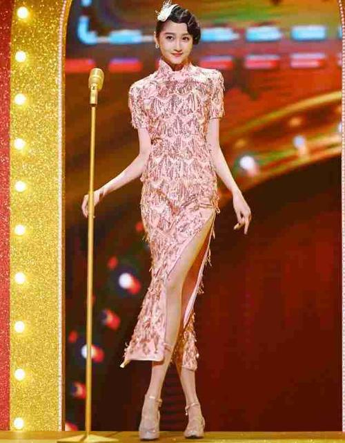 angelababy关晓彤旗袍造型齐上阵,谁的旗袍造型才是王牌