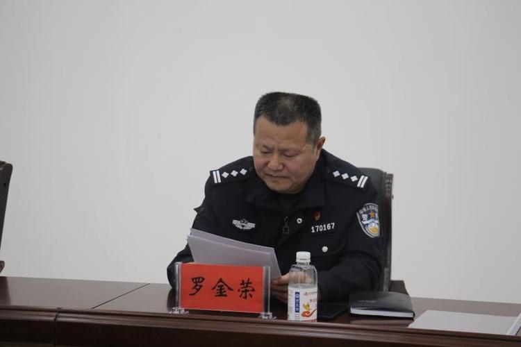 中华财险和田分公司与第十四师公安局交警支队警保联动签约仪式