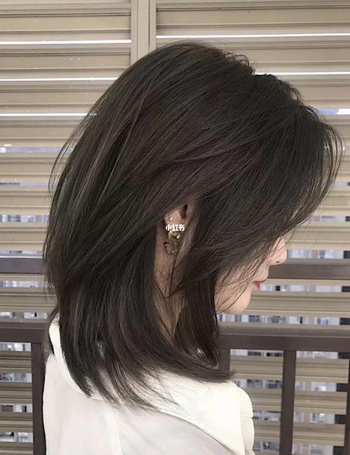 2022发型中长锁骨发|||显白发色发型法式刘_发色_发型