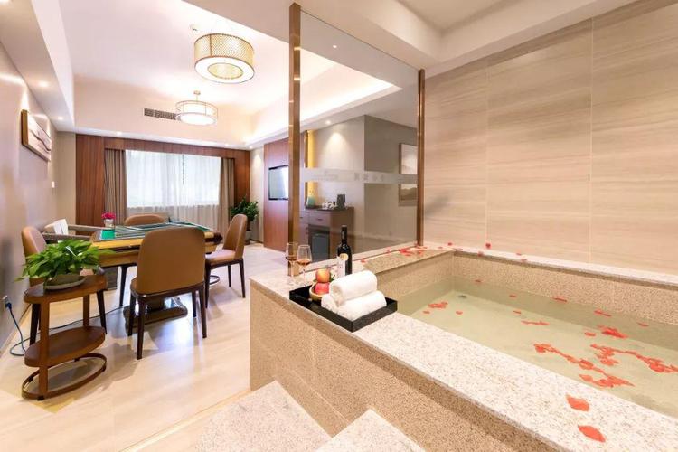 超值抢购 | ￥499住「新兴贤居温泉度假酒店」雅贤家庭套房(两房一厅)