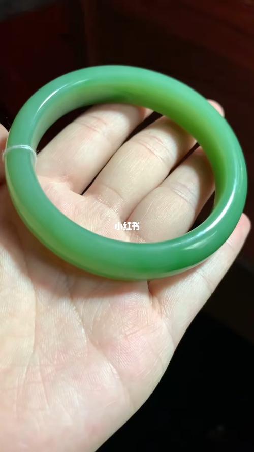 和田玉碧玉粉绿手镯_手镯_和田玉_百元内手镯_时尚