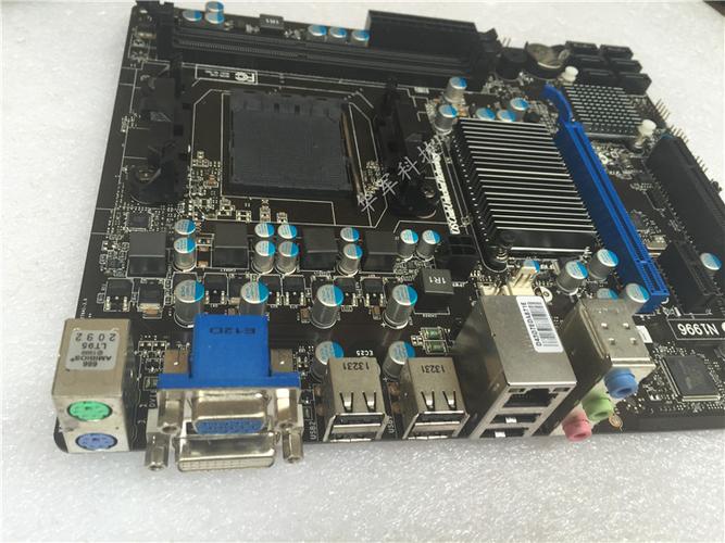 热卖msi/微星 880gm-e35 am3 ddr3 amd860 am3  全集成小主板 包邮