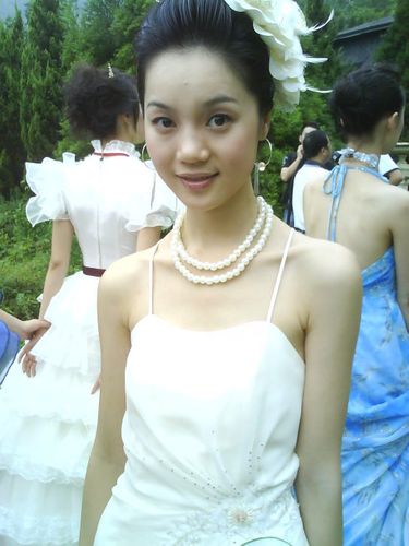 包娜娜