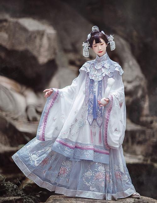 汉服界比较出名的汉服有哪些这几款经典的汉服你见过几种