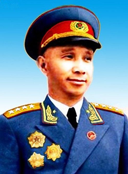 共和国十大将军——粟裕