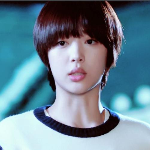 热播韩剧《致美丽的你》具在熙崔雪莉同款帅气蓬松修脸短直发假发