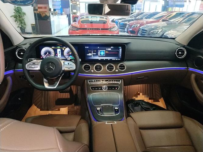 奔驰e级e260l2019款15t自动汽油运动型国Ⅵ