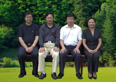 一中校长江门顺在座谈会上作精彩发言