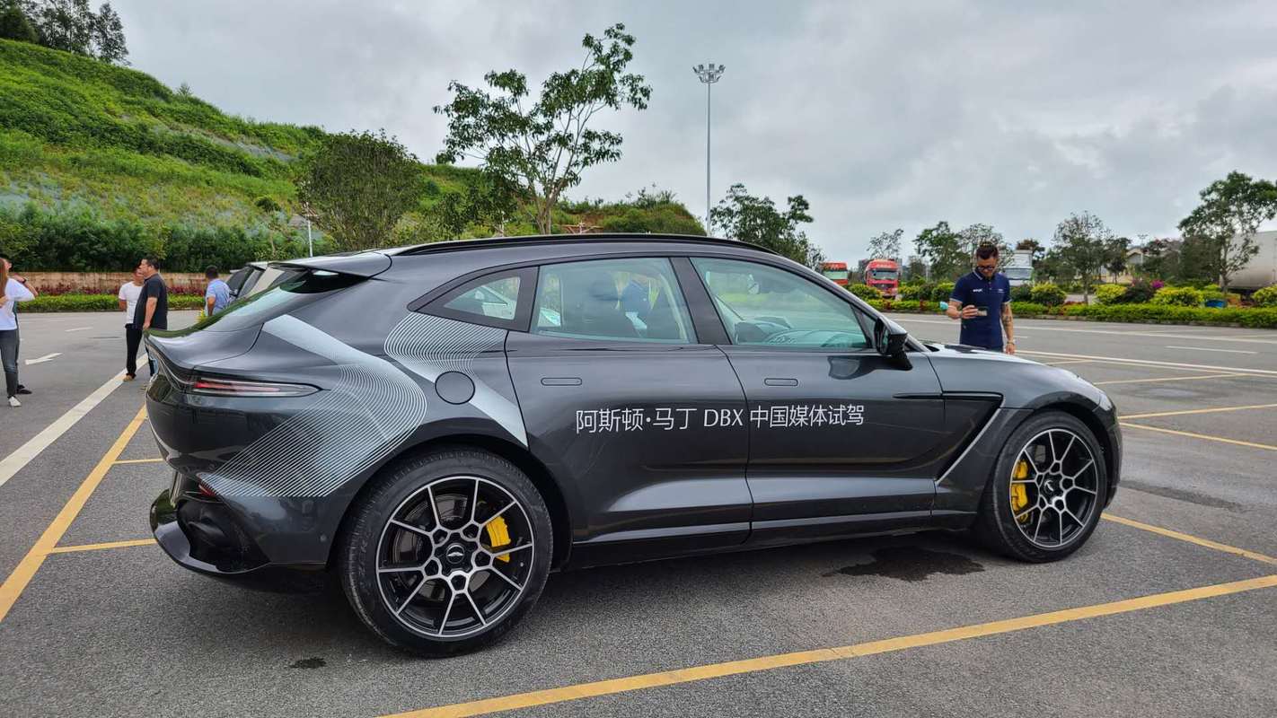 10张图看懂阿斯顿马丁首款suv dbx——最不像suv的超豪华suv
