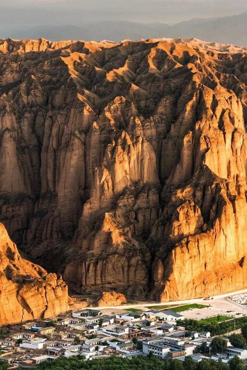 春天来黄河石林,赴一场色彩与美景的盛宴!