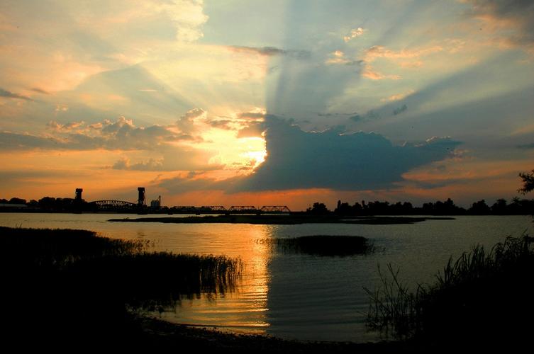 自然界壮观的"阴阳"景象