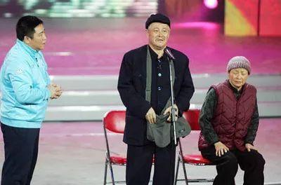 《火炬手》是"白云黑土"系列的第四部作品,也是小编最爱的一部.