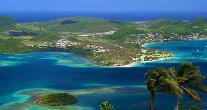 这个神奇的岛在浩瀚无垠的加勒比海上,名叫"马提尼克岛".