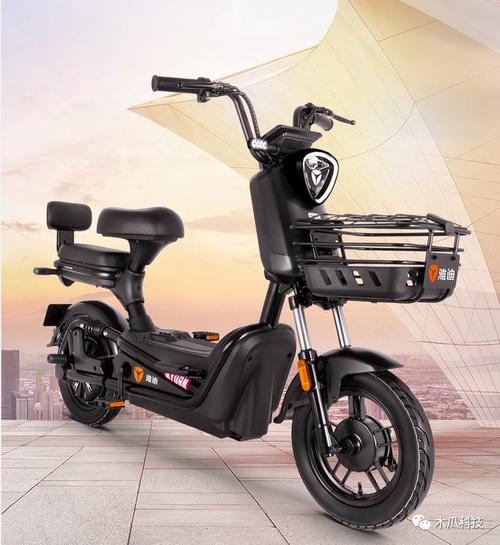 雅迪酷远3.0是一款滑板