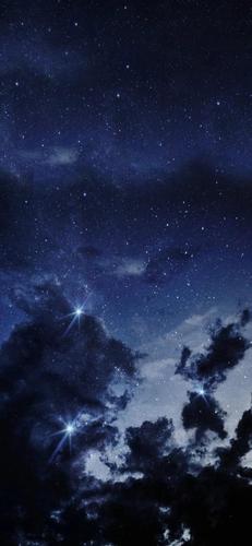 星空背景图:有没有一个人,让你一想到,心里就酸酸的