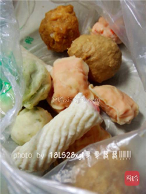 虾饺,鱼丸,牛肉丸….提前备好