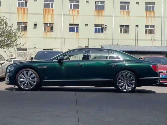 2021款宾利飞驰皇家碧玺绿最新报价