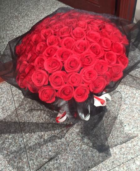 520送女朋友的必备礼物99朵玫瑰花,实物拍摄108包邮
