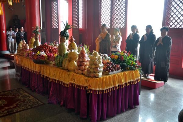 净业寺举行盂兰盆法会