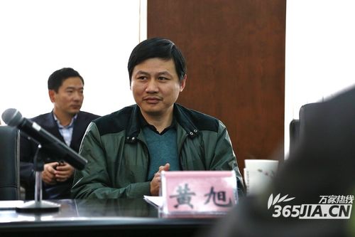 合肥市摄影家协会副主席黄旭出席座谈会