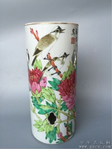 张子英浅降彩花鸟镂空帽筒