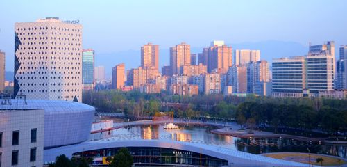 高清大图——四川利州:漫山遍野桃花开春色无边等你来——大石镇五一