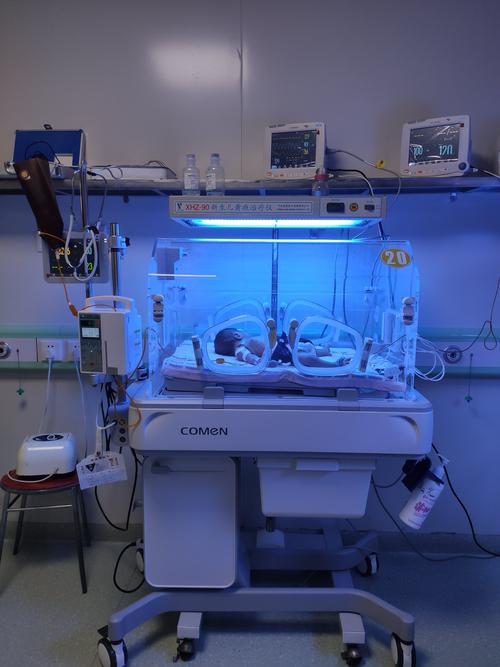 唐河县妇幼保健院新生儿科开展日间蓝光治疗新生儿黄疸!
